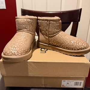 NWT UGG Classic Mini Snow Leopard Boots